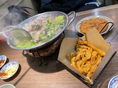 跷脚牛肉小锅-肖四女乐山跷脚牛肉(世博源店)