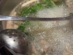 -喃喃椰·糟粕醋·椰子鸡火锅(七堡花园店)
