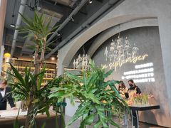 -九月里.自由花园餐厅