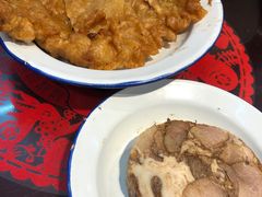 传统新襄焖蹄-逸桂禾面馆