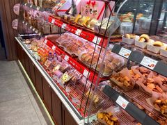 面包甜点陈列柜-巴黎贝甜·生日蛋糕(杭州文二路店)