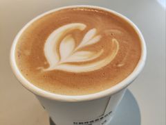 红茶拿铁-Seesaw Coffee(上生新所店)