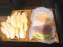 -尚尚仙·酸汤猪手·猪肚鸡火锅(华联万柳购物中心店)