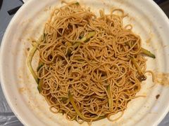 -肥肥虾庄·金牌油焖大虾(杨园滨江时代walk店)