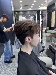 -藤野造型·烫·染发型设计店