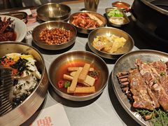 -草家酱蟹炭火烤肉店(珲春南路一店)