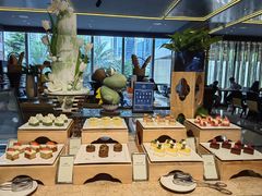 -大中华希尔顿酒店-念自助餐·嗨啤·小龙虾