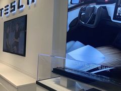-TESLA 特斯拉(广州天环广场体验店)
