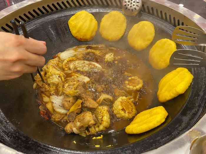 灶台鱼(昌平店)-"去逛奥莱,搜索了附近的吃饭地方,这家店离.