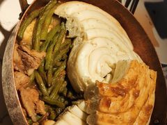 豆角烀饼-奉天小馆·非遗东北菜(济南万象城店)