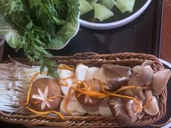 -故里和山·成都火锅(欢乐港湾店)