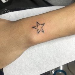 -SNOW TATTOO STUDIO
