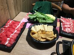 -呷哺呷哺(新世界百货望京店)