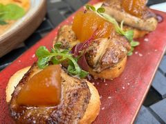 香煎鹅肝配焦糖苹果-BROWNSTONE布朗石西班牙餐厅(富城店)