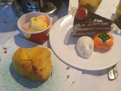 -领鲜活海鲜榴莲自助火锅(东门店)