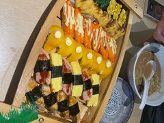 -万岁料理回转寿司(华贸店)