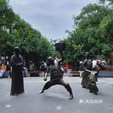 热闹的回坊风情街