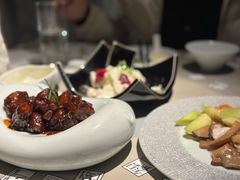 -穹六人间 people 6(岳阳路店)