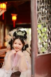 -一揽芳华汉服旗袍体验馆(拙政园店)