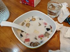 -老何家后安粉·糟粕醋海鲜火锅(三亚湾椰梦长廊店)