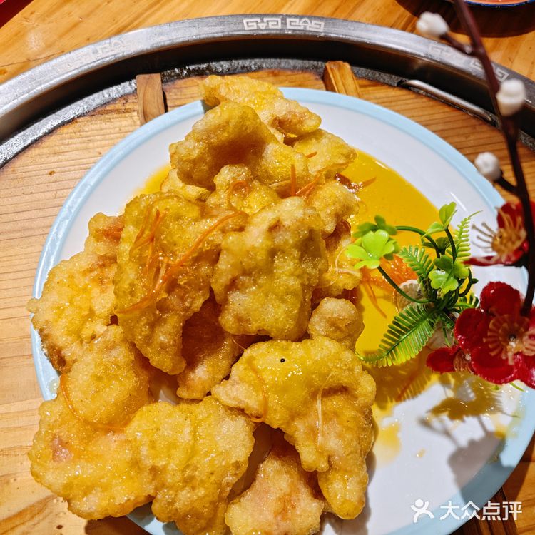 东北两大宝  小鸡🐥炖蘑菇🍄，铁锅炖大鹅