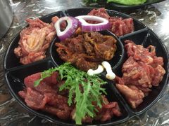 -啊美丽炭火烤肉(滑翔一店)