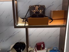 -聚云奢二手奢侈品黄金手表包包回收·中古店(上海店)