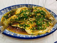 清蒸白水鱼-邱记私房菜·十八年本地菜