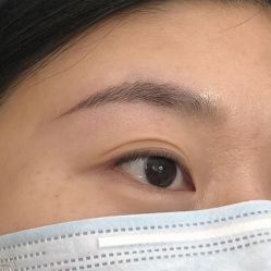 -一个差评成就的纹眉店
