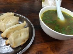 -黄阿姨锅贴大王(万航渡路店)