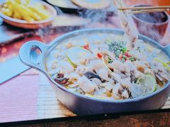 -神府路壹号·海鲜烧烤·砂锅粥·锅物(三坊七巷店)