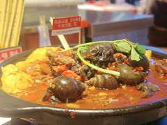 闵记田螺鸭脚煲-老闵田螺馆·南昌市井菜·特色小吃(总店)