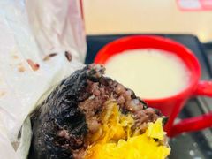 早餐海苔厚蛋烧爆有料饭团-永和大王(赤峰路二店)