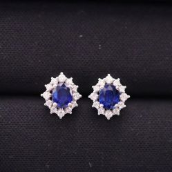 -威德钻石-克拉钻大本营(南京东路店)