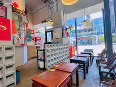 -方铲铲·成都板凳面(滨江银泰店)