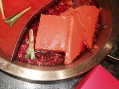 -小天鹅火锅·一线江景洪鼎旗舰店(洪崖洞店)