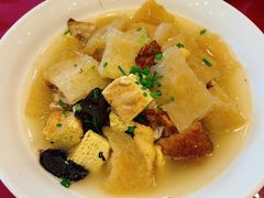 -侬佳蒸菜馆(听潮店)