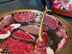 -铭牛烧肉·和牛海鲜自助(高新月牙湖店)