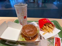 -麦当劳(轻轨曹杨路店)