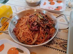 -满格嗦新疆椒麻鸡火锅.炒米粉(川大江安校区店)
