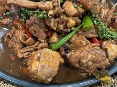 -八两八金·莱芜特色炒鸡(市南漳浦路店)