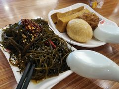 -顺溜·手工刀削面·黑金店(铜锣湾店)