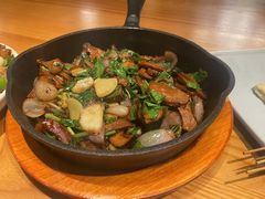 -云海肴·汽锅鸡·云南菜(天山百盛优客店)