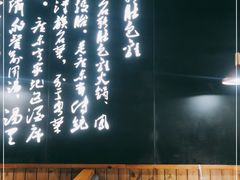 -洪氏嗨捞·广东猪肚鸡·椰子鸡火锅(西咸万象城店)