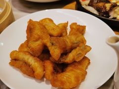 -香港百合居(LCM置汇旭辉广场店)