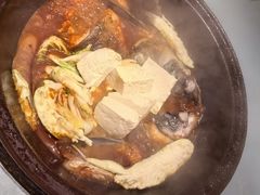 -鱼窝棚柴火铁锅炖(富山屯店)