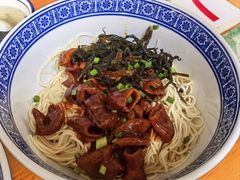 -沪西老弄堂面馆(定西路店)