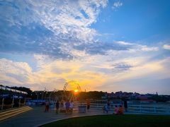 -北戴河碧螺塔海上酒吧公园