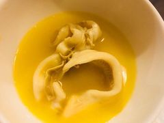 -鲜入围煮花胶鸡海鲜火锅