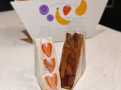 草莓三明治-Fruwich果明治(西单更新场店)
